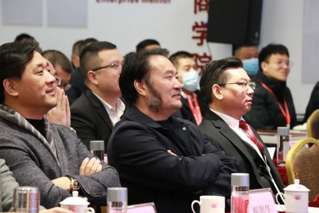 奋斗创造历史 实干成就未来|必威betway2022新春工作会议圆满召开(图3)